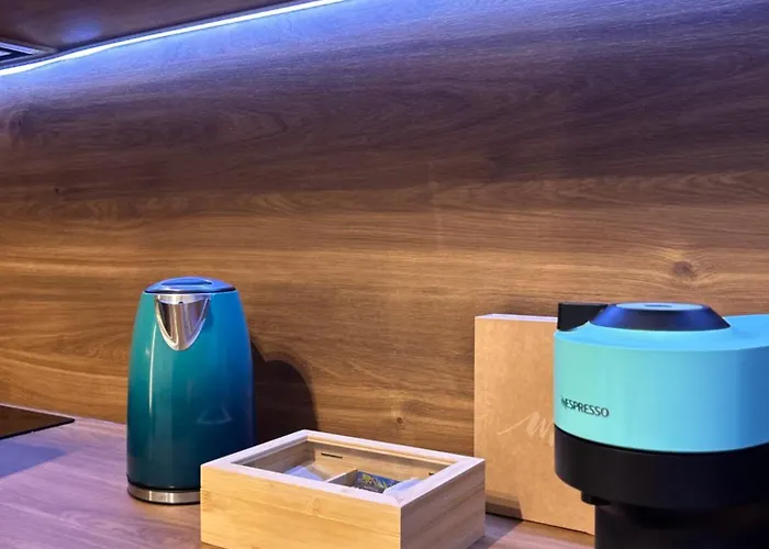 Exclusive Cortina North With Private Parking & Balcony - 01 부쿠레슈티