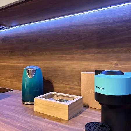 Exclusive Cortina North With Private Parking & Balcony - 01 بوخارست