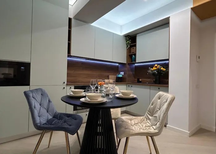 شقة Exclusive Cortina North With Private Parking & Balcony - 01 *