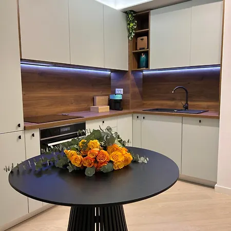 Exclusive Cortina North With Private Parking & Balcony - 01 Apartament *