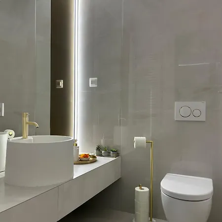 Exclusive Cortina North With Private Parking & Balcony - 01 Apartment