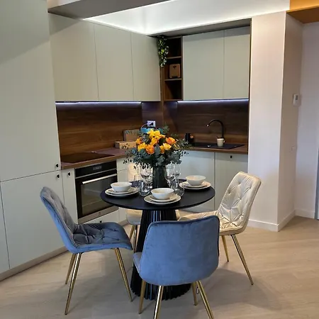 Exclusive Cortina North With Private Parking & Balcony - 01 * Bucharest