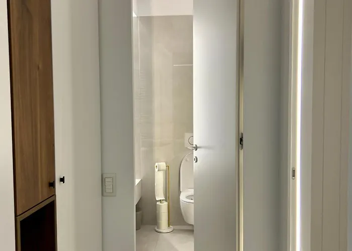 Exclusive Cortina North With Private Parking & Balcony - 01 Bükreş