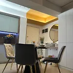 Exclusive Cortina North With Private Parking & Balcony - 01 Апартаменти