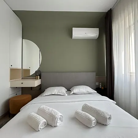 Exclusive Cortina North With Private Parking & Balcony - 01 Bukareszt